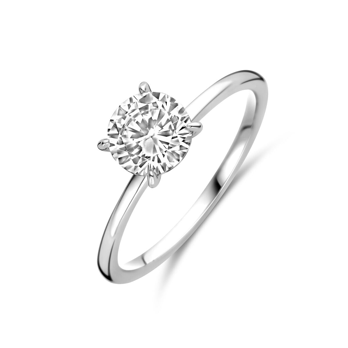 Zilveren damesring van gerhodineerd 925 zilver met een briljant geslepen zirkonia van 6,5 mm.