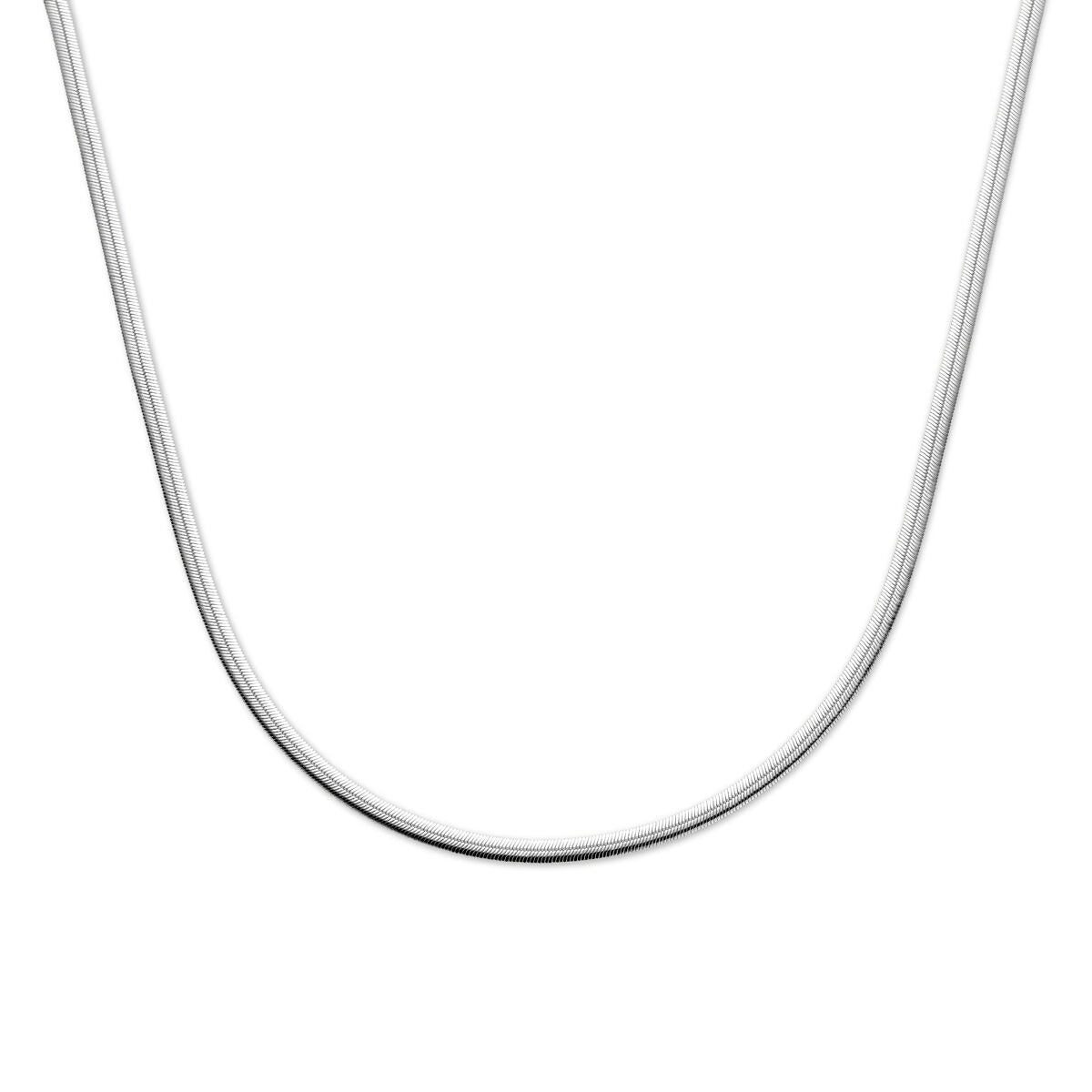 Collier en argent avec maillons gourmette de 4 mm.