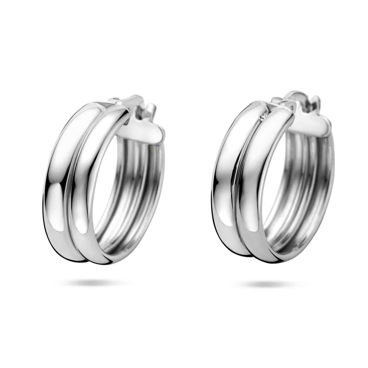 Boucles d'oreilles en argent rhodié, forme ronde, dimensions 18x6 mm, finition brillante.