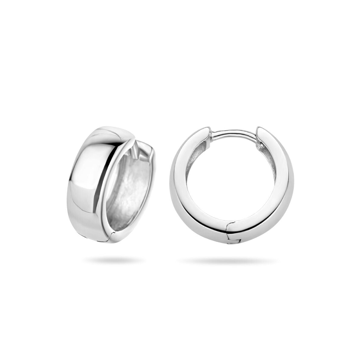 Créoles en argent avec tube bombé et finition polie