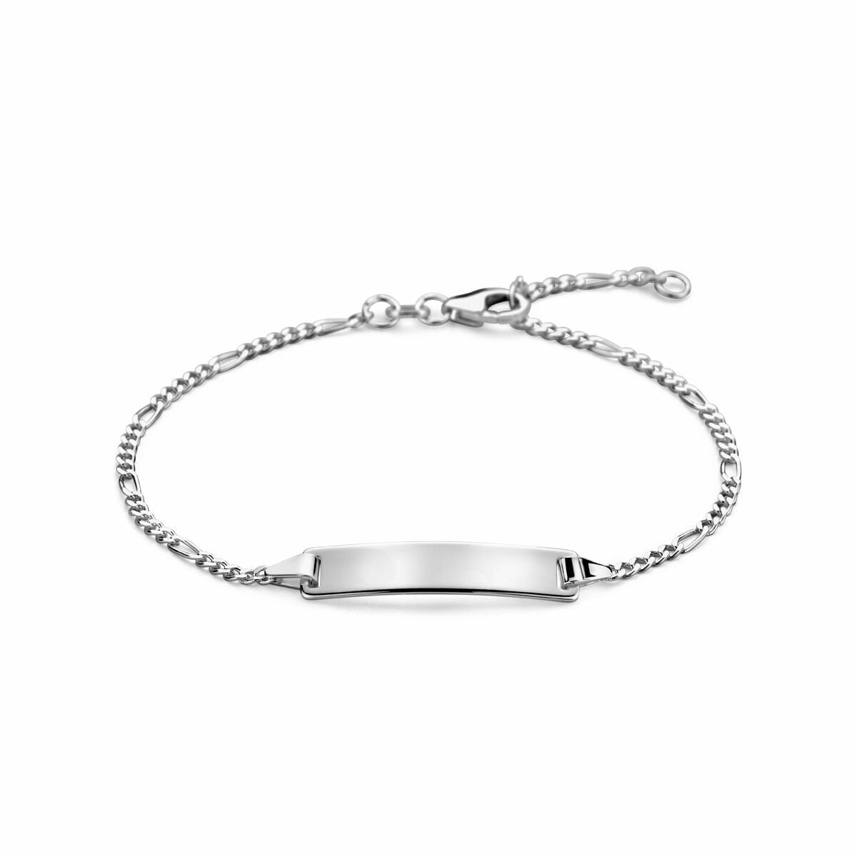 Bracelet en argent pour femme avec plaque rectangulaire et chaîne figaro.