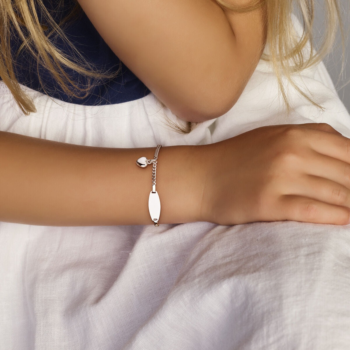 Bracelet en argent à graver avec cœur – taille enfant