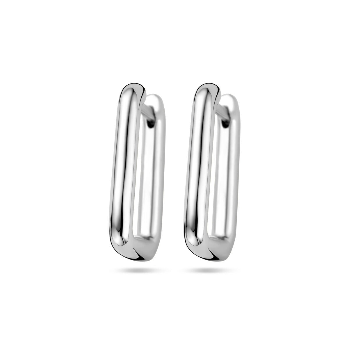 Boucles d'oreilles en argent rhodié 925, de forme allongée et lisse.