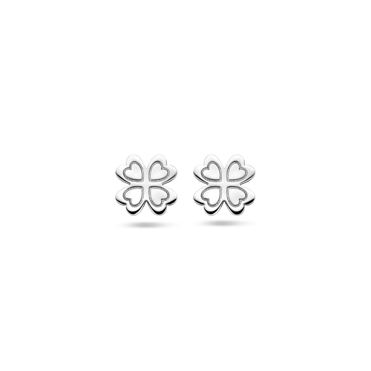 Boucles d'oreilles en argent rhodié en forme de trèfle.