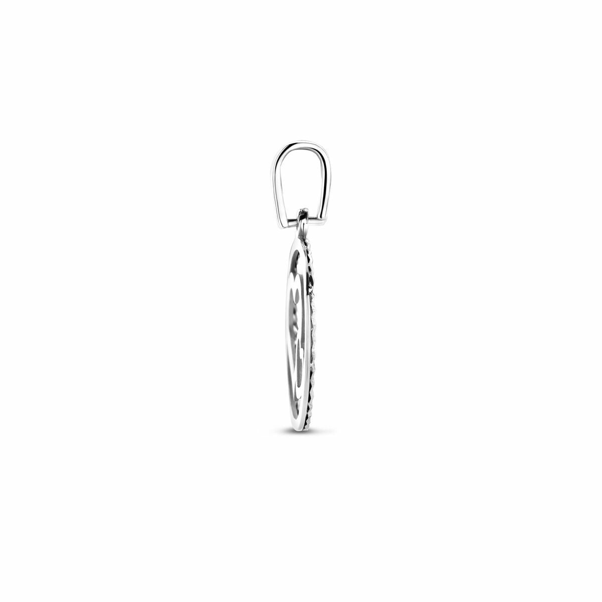 Pendentif en argent avec des cœurs