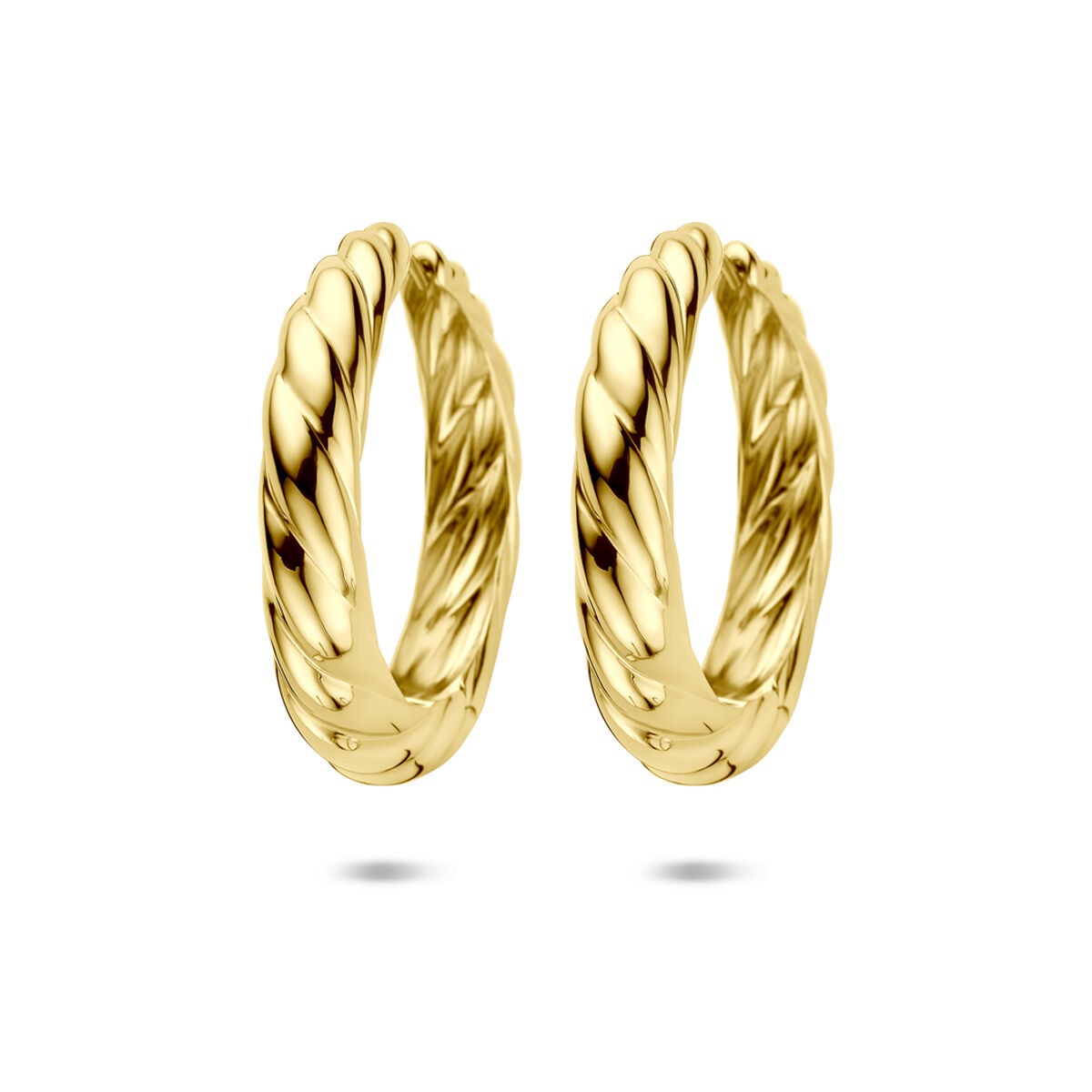 Boucles d'oreilles en argent doré, de forme torsadée, mesurant 40 x 7 mm.