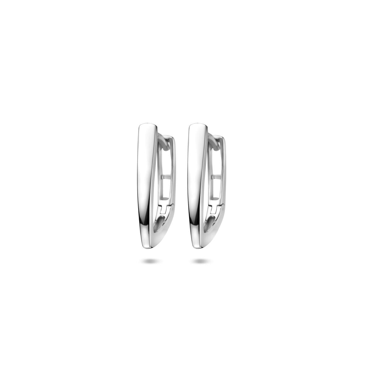 Boucles d'oreilles en argent rhodié, de forme arrondie et lisse.