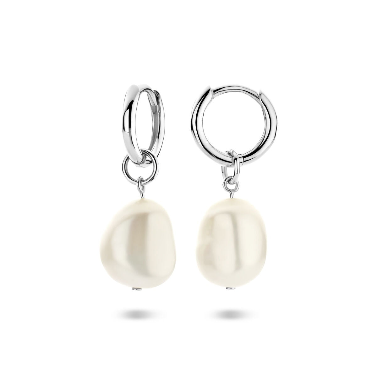 Créoles en argent rhodié avec perle – élégance raffinée