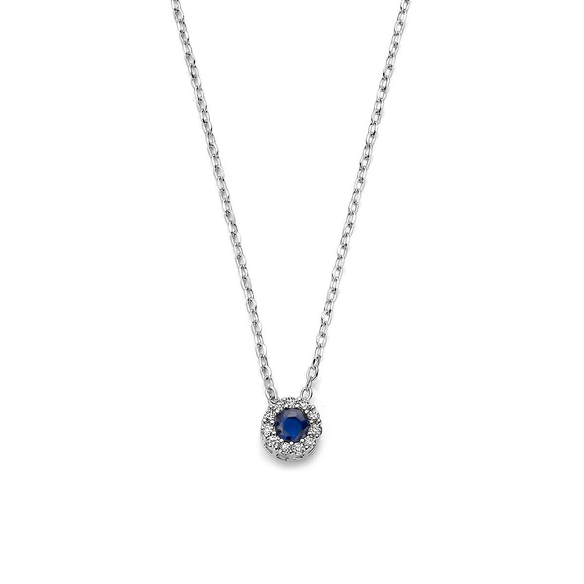 Collier en argent rhodié avec un saphir central entouré de zirconiums.