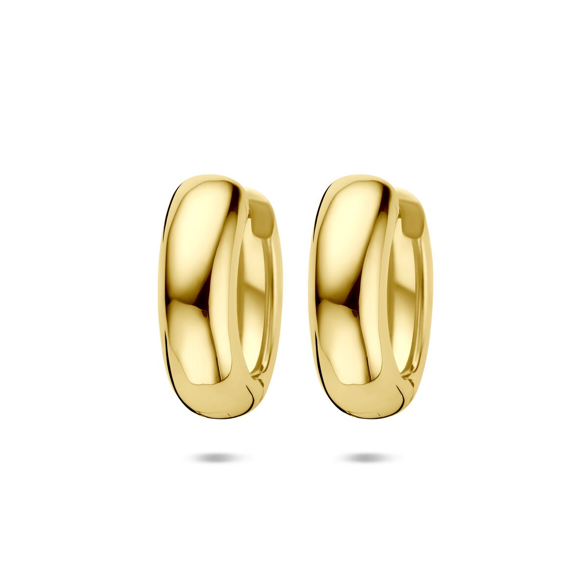 Boucles d'oreilles en argent doré, forme ronde, dimensions 20 x 17 mm.