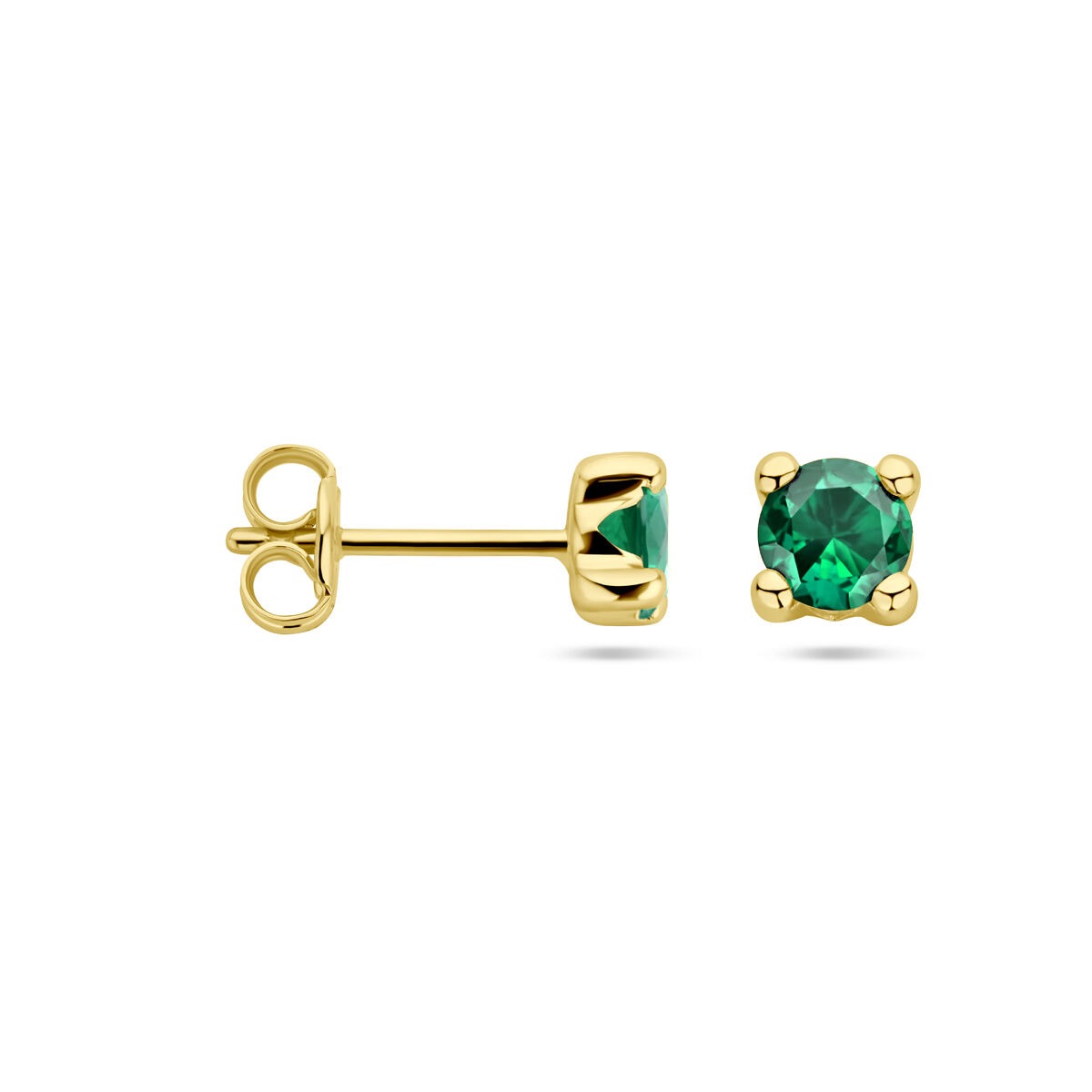 Puces d'oreilles en or jaune 14k avec émeraude synthétique.