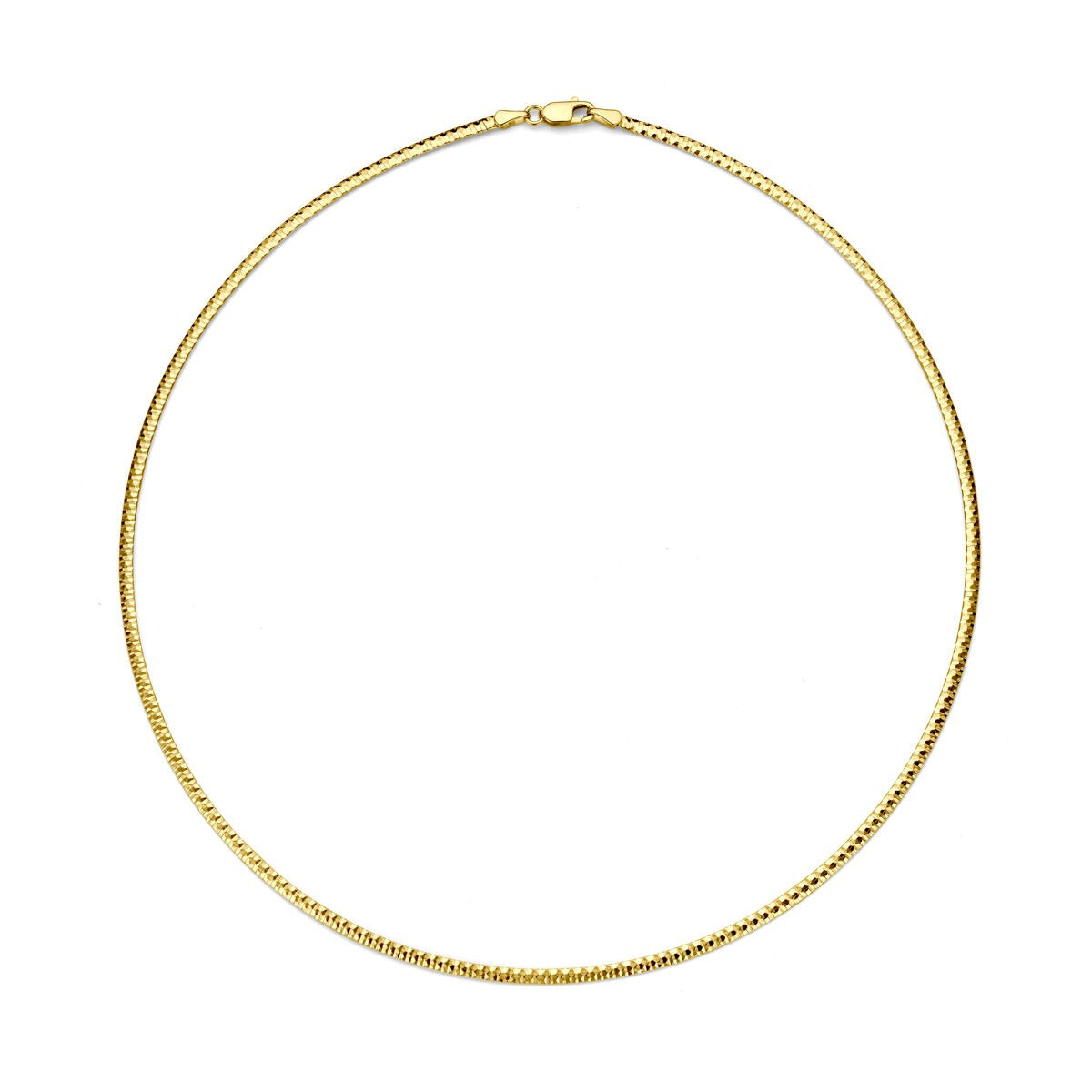 Collier omega en or jaune 14 carats avec maillons plats de 2,5 mm, longueur 45 cm.