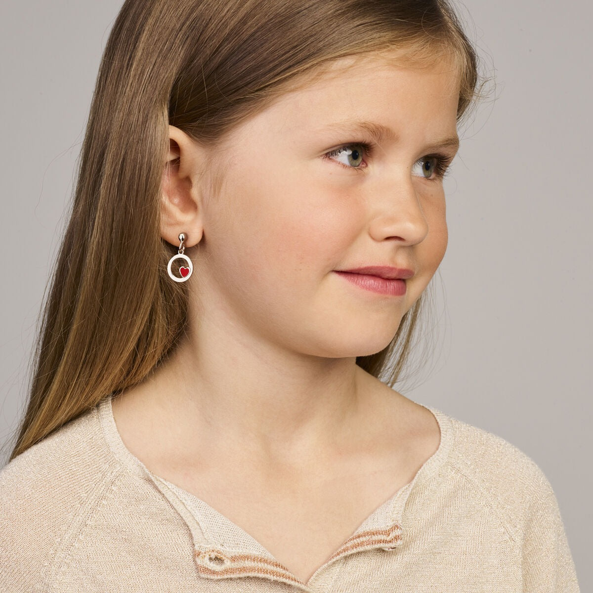 Boucles d'oreilles pour enfant en argent en forme de cœur rhodiées avec émail 17 mm