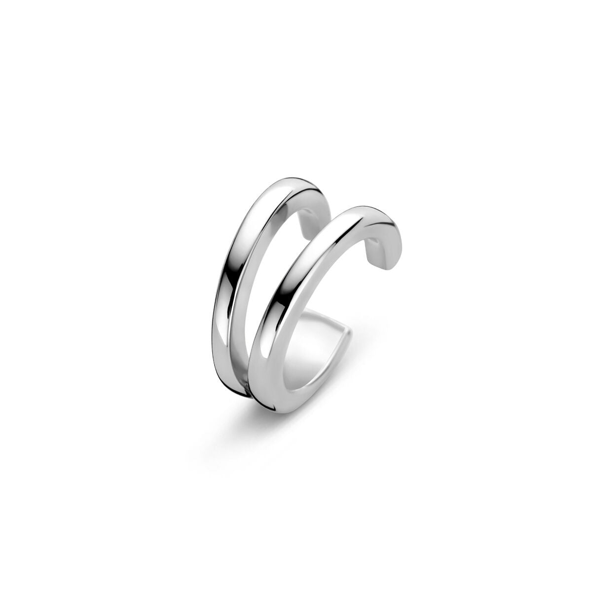 Boucle d'oreille en argent rhodié avec deux anneaux entrelacés.