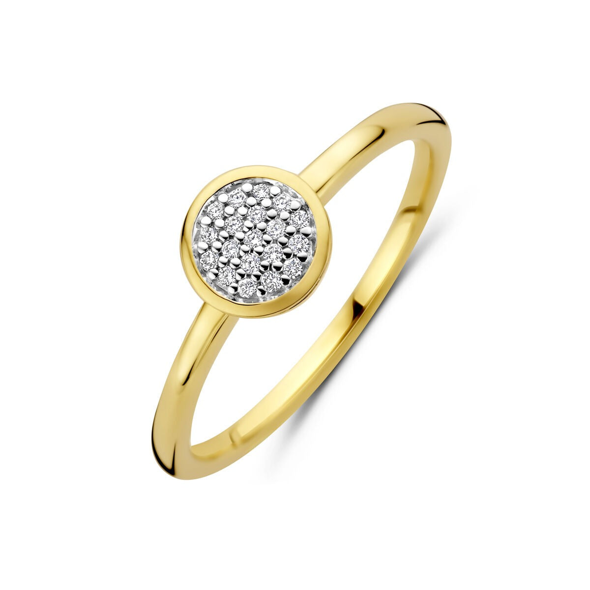 Bague en or jaune 14 carats avec un pavé de diamants brillants.