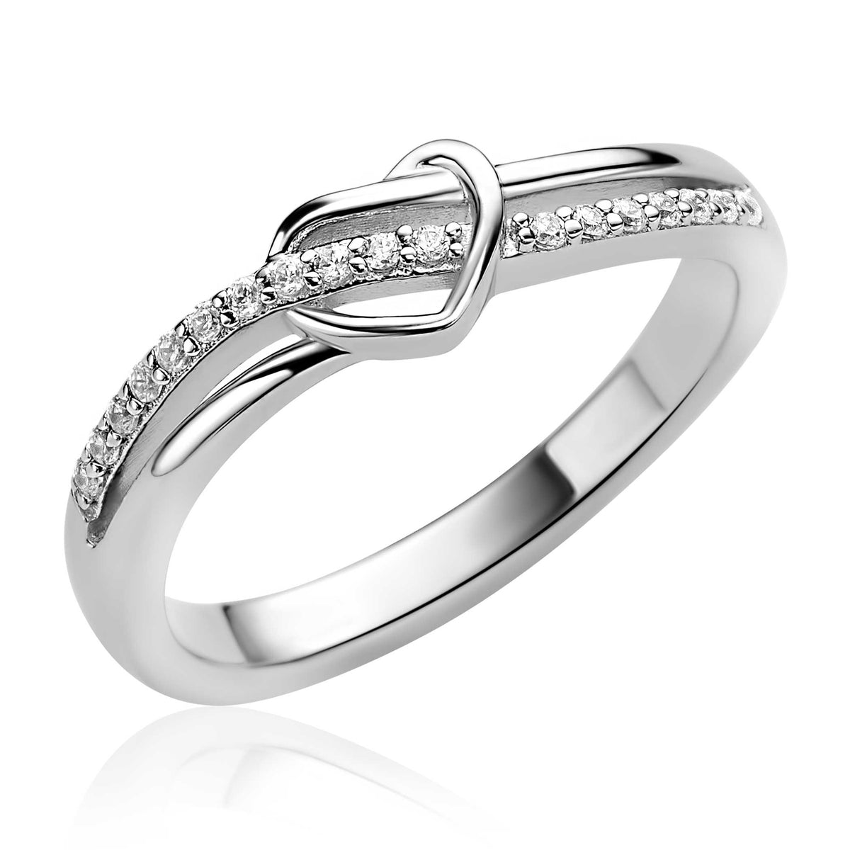 Bague en argent avec zirkonia, design fin avec un cœur et une bande brillante.