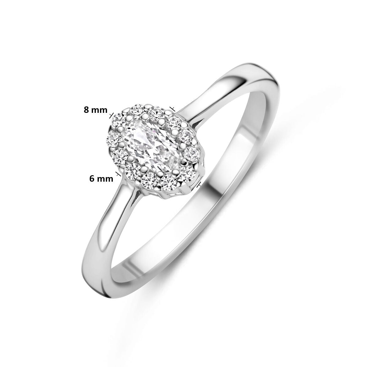 Bague en argent pour femme avec zircone ovale et sertissage entourage