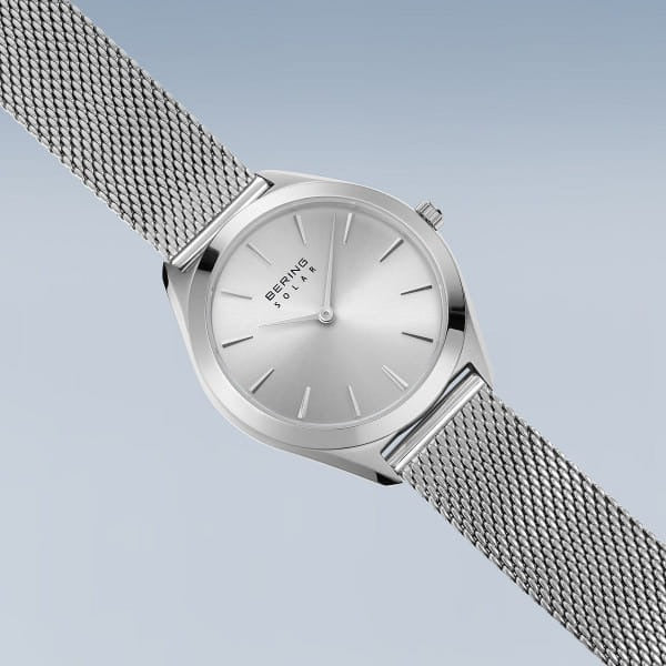 Montre pour femme Bering solaire cadran argenté - 17331-000