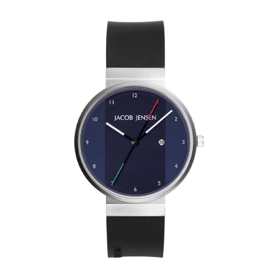 Montre avec un cadran bleu, boîtier en acier inoxydable et bracelet en silicone noir.