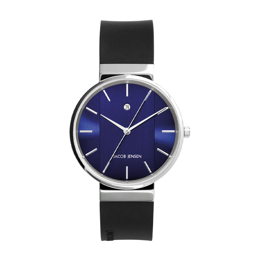 Montre avec un cadran bleu, boîtier en acier inoxydable et bracelet en silicone noir.