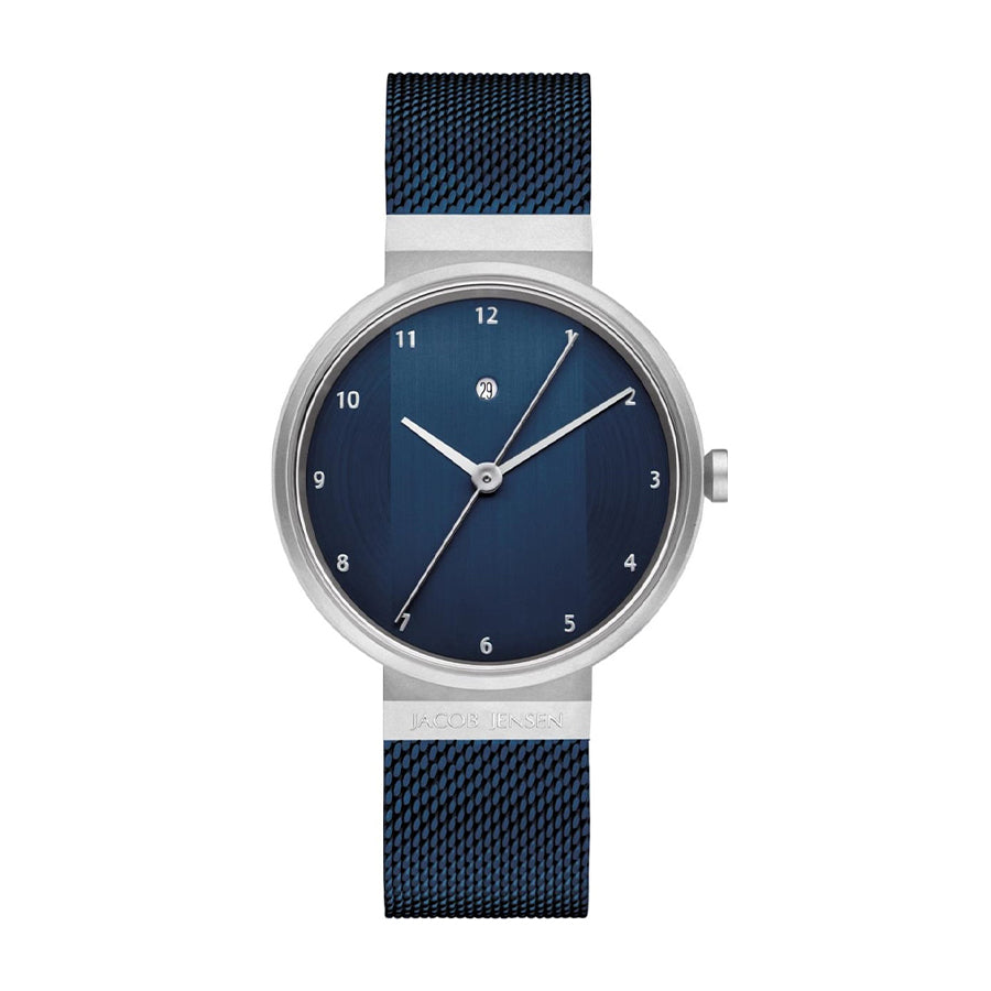 Montre avec un cadran bleu, boîtier en acier inoxydable et bracelet en maille bleu.