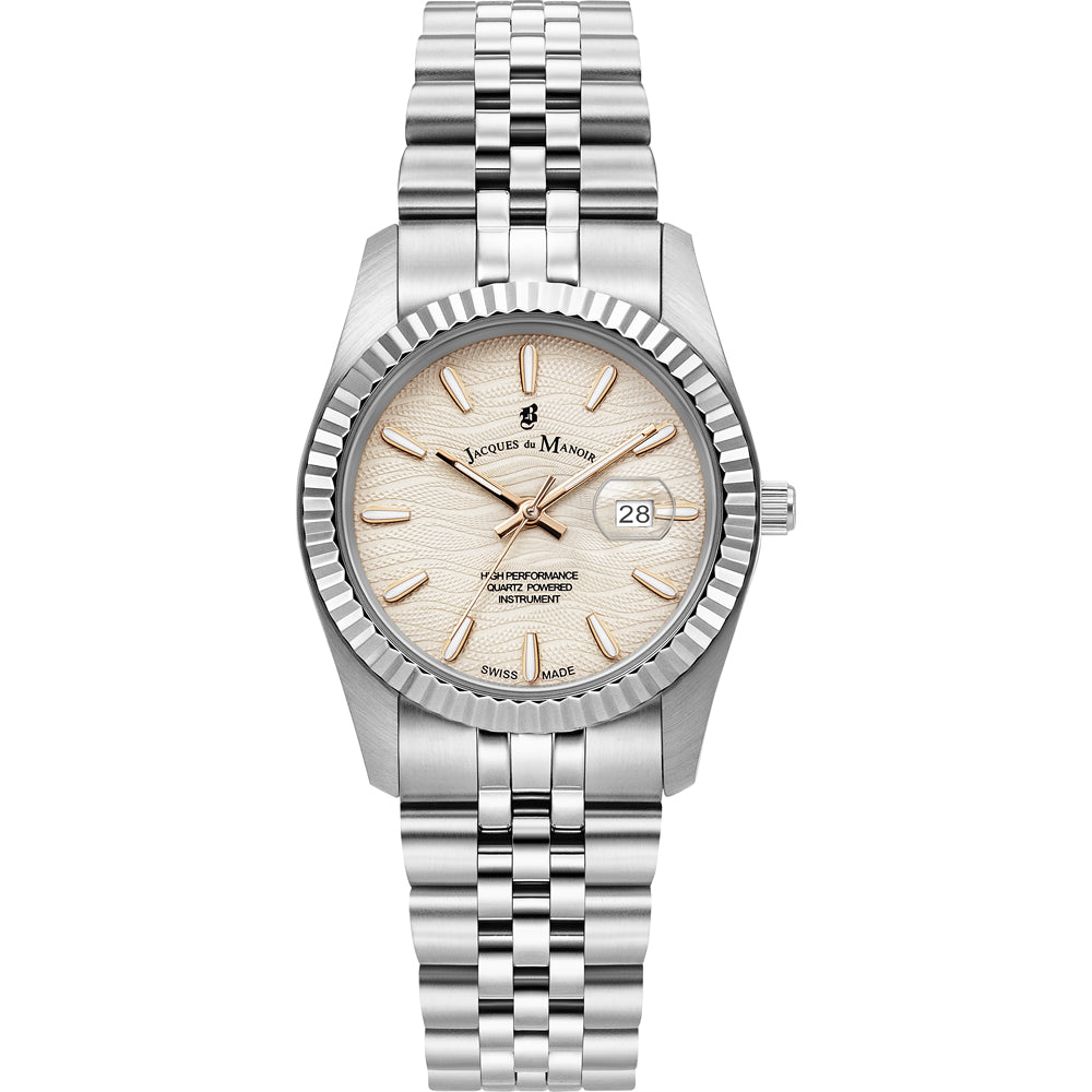 Montre en acier inoxydable avec cadran argenté, index dorés et bracelet à maillons.