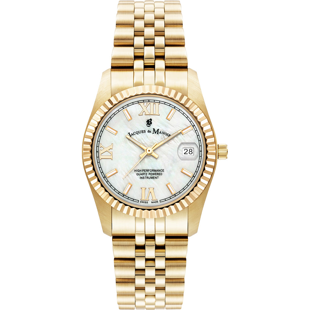 Montre dorée avec cadran en nacre, bracelet à maillons et index romains.