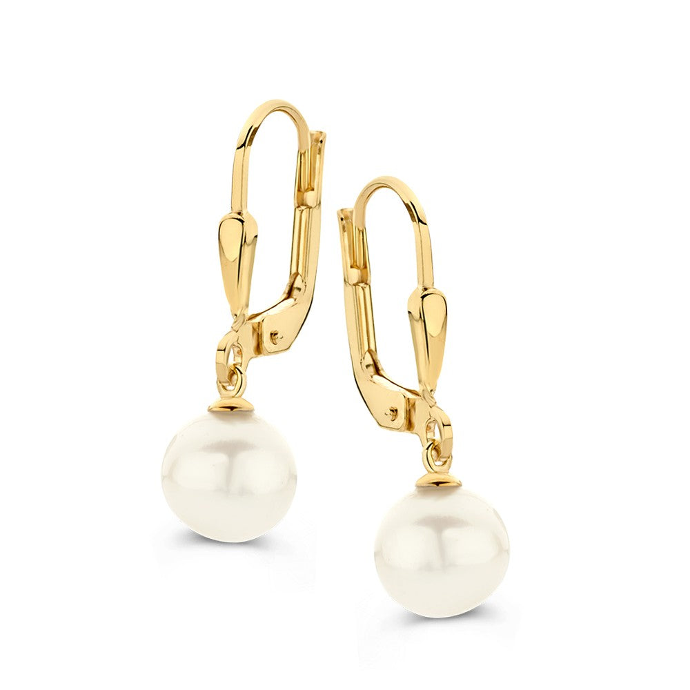 Boucles d'oreilles en or jaune 14 carats avec des perles d'eau douce.