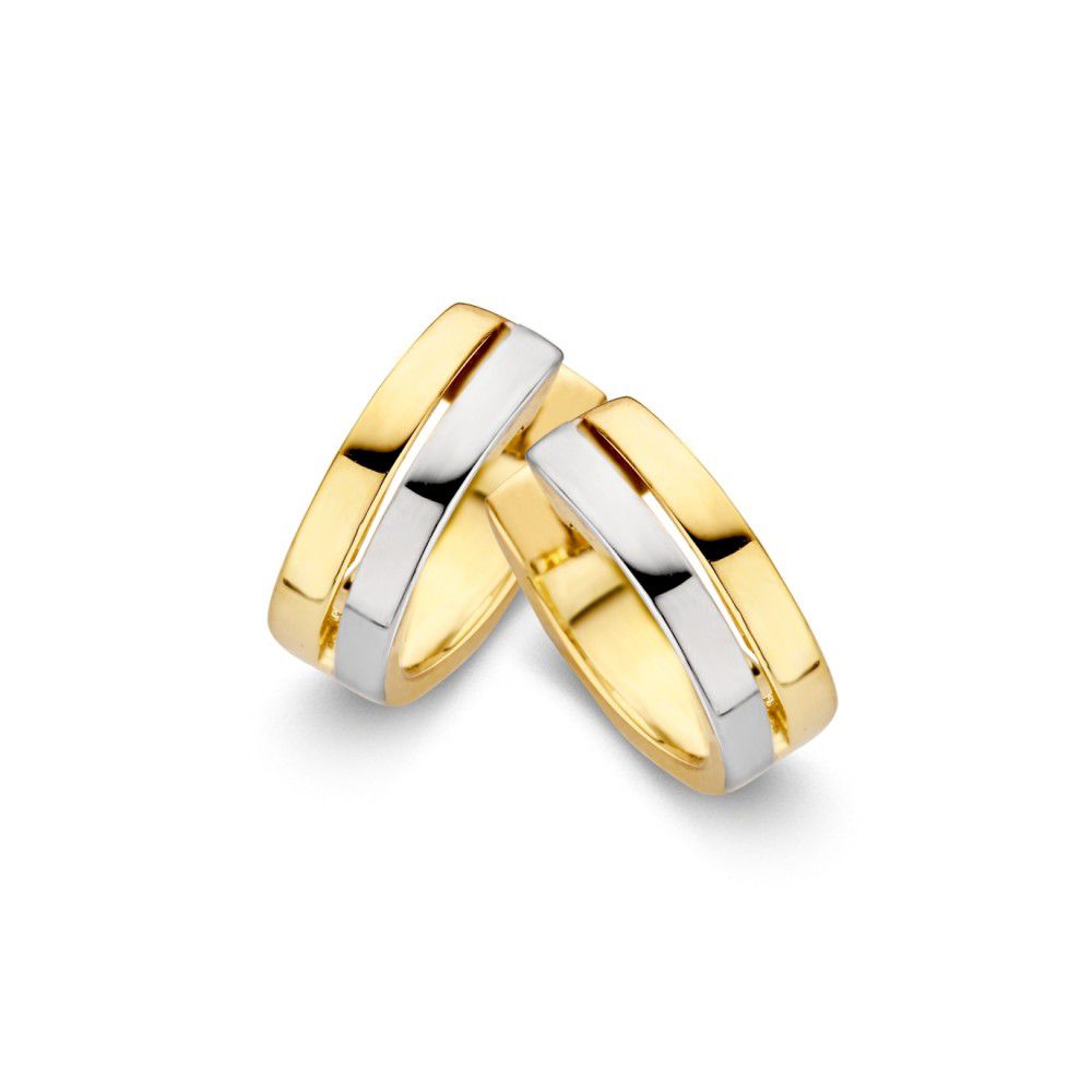 Boucles d'oreilles en or jaune et blanc de 14 carats, avec un design lisse et moderne.