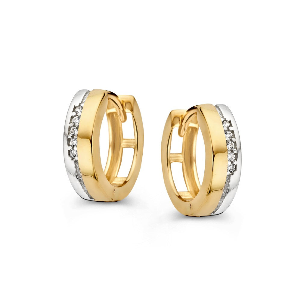 Boucles d'oreilles bicolores en or blanc et or jaune avec cinq zircones, créoles élégantes et modernes.