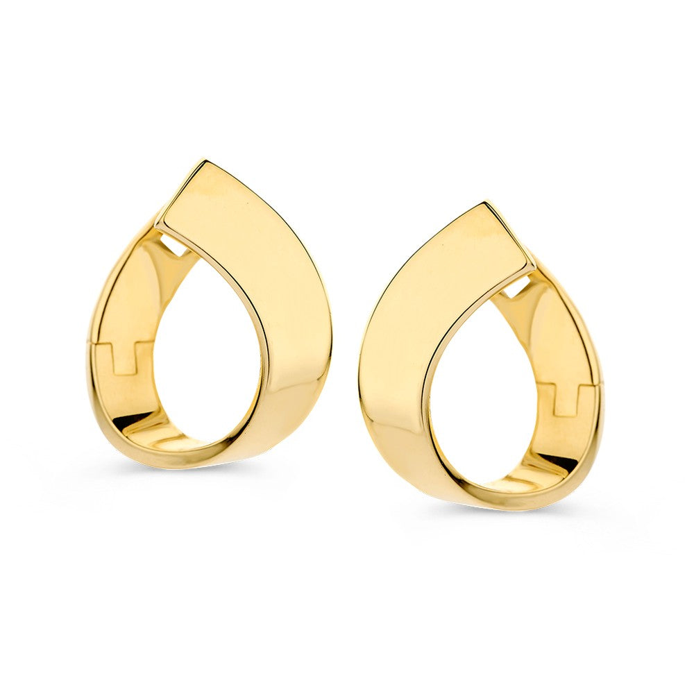 Boucles d'oreilles en or jaune en forme de goutte, finition lisse et brillante.