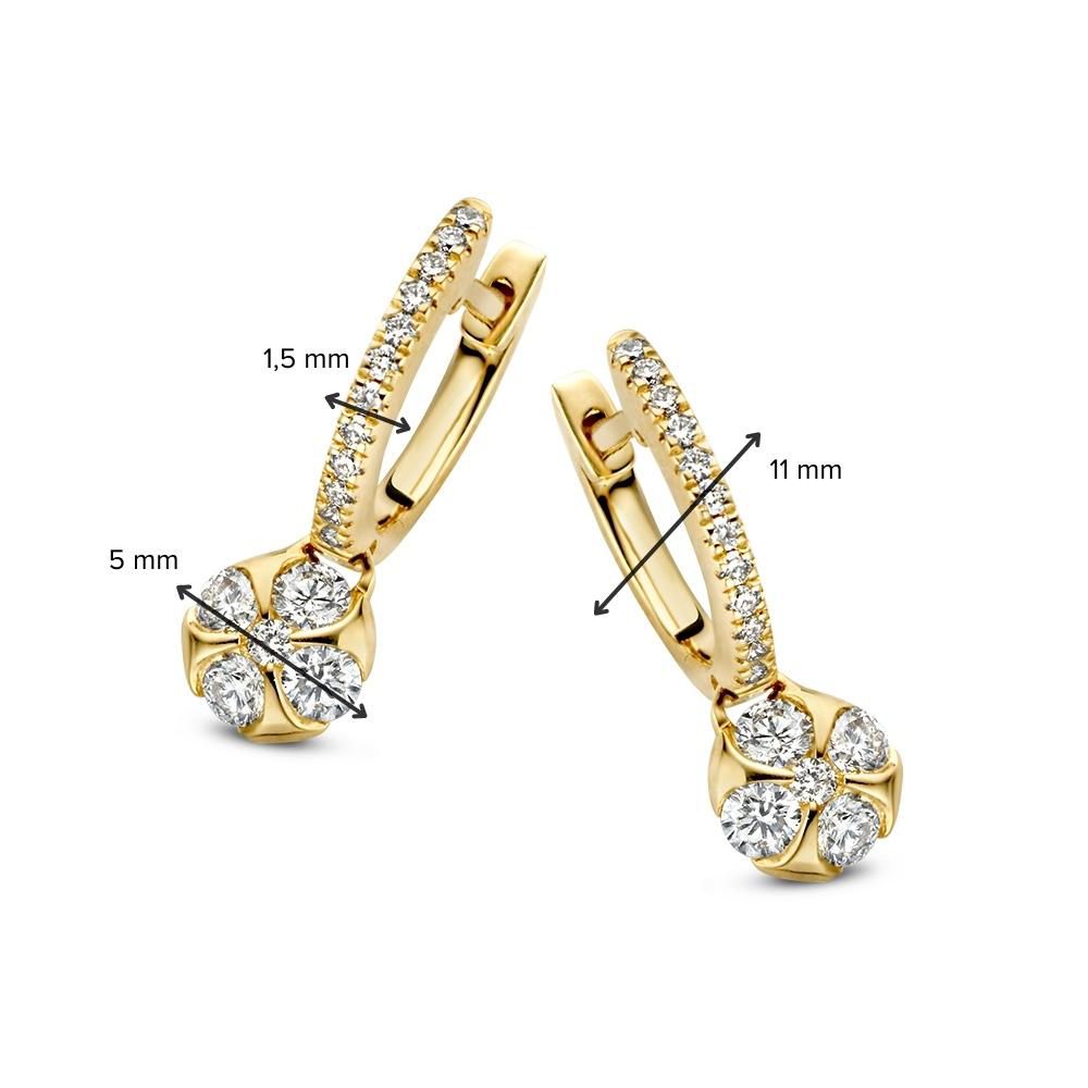 Créoles en or jaune élégantes avec pendentifs en diamant 0,42 crt.