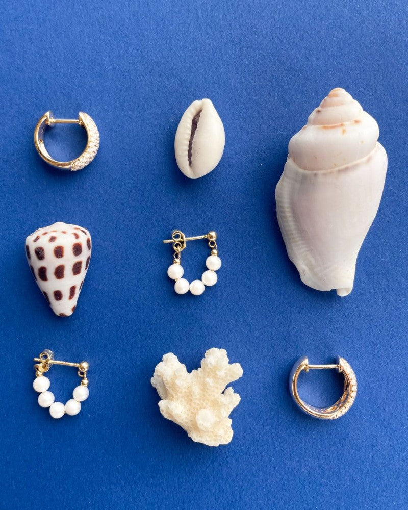 Créoles en Or Jaune avec Pendentifs Maillés et Diamants Étincelants 0,96 crt.