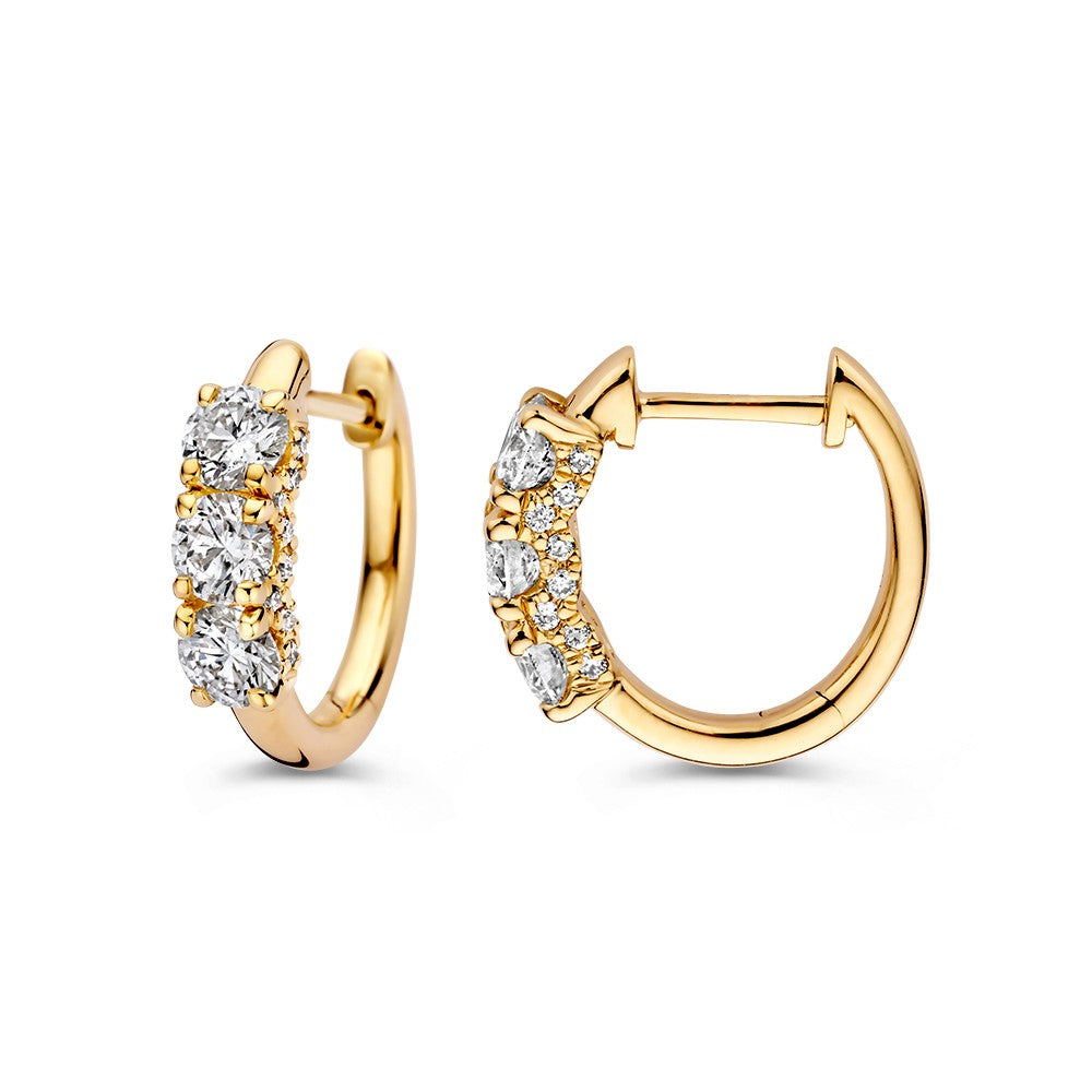 Superbes Créoles en Or Jaune avec Diamants en Sertissage Chaton 1,18 crt.
