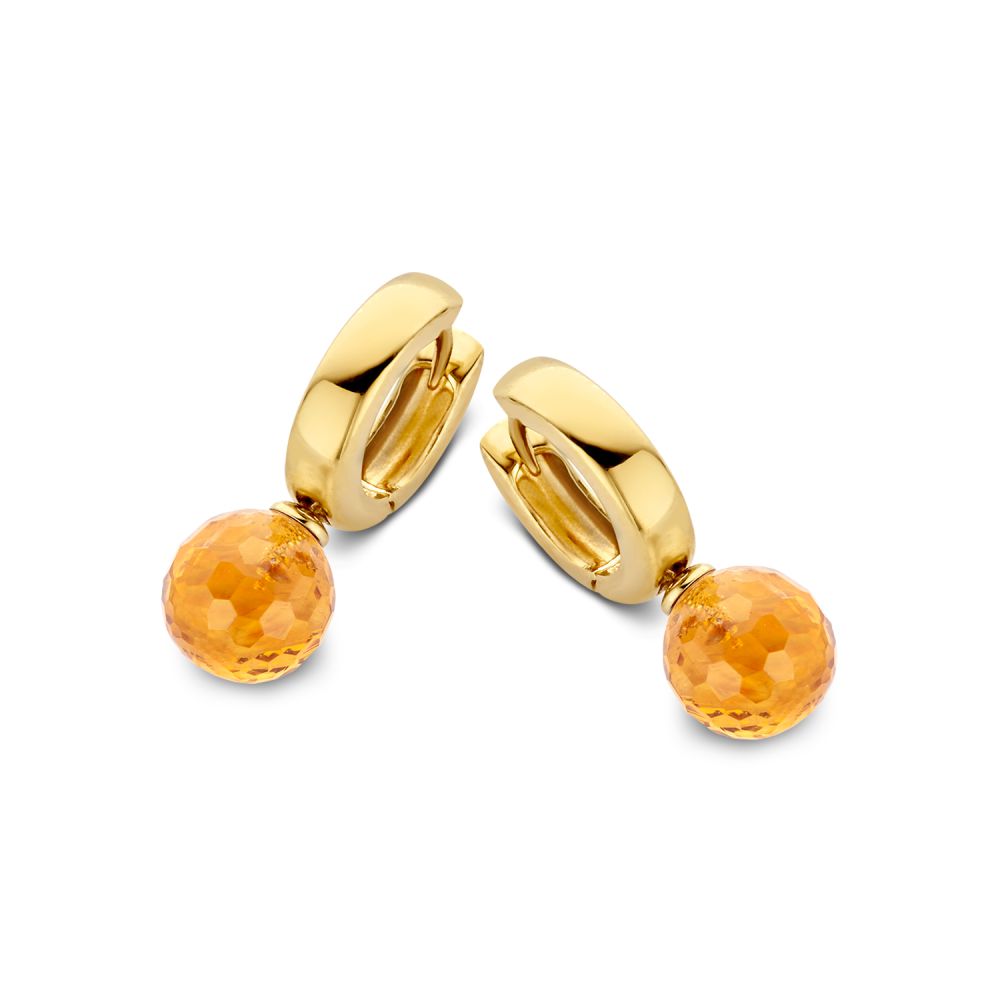 Boucles d'oreilles en or jaune brillant avec des pendentifs en citrine.