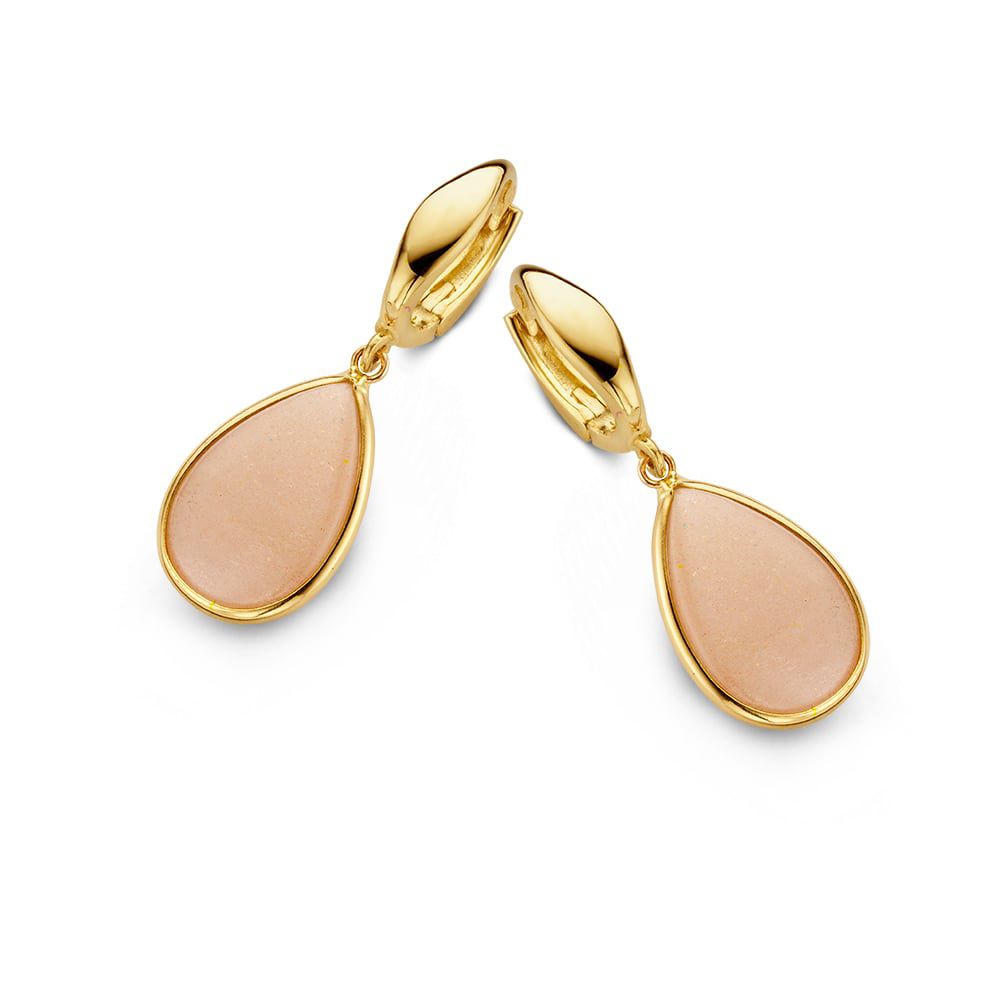 Boucles d'oreilles en or jaune avec pendentifs en pierre de lune rose en forme de goutte.