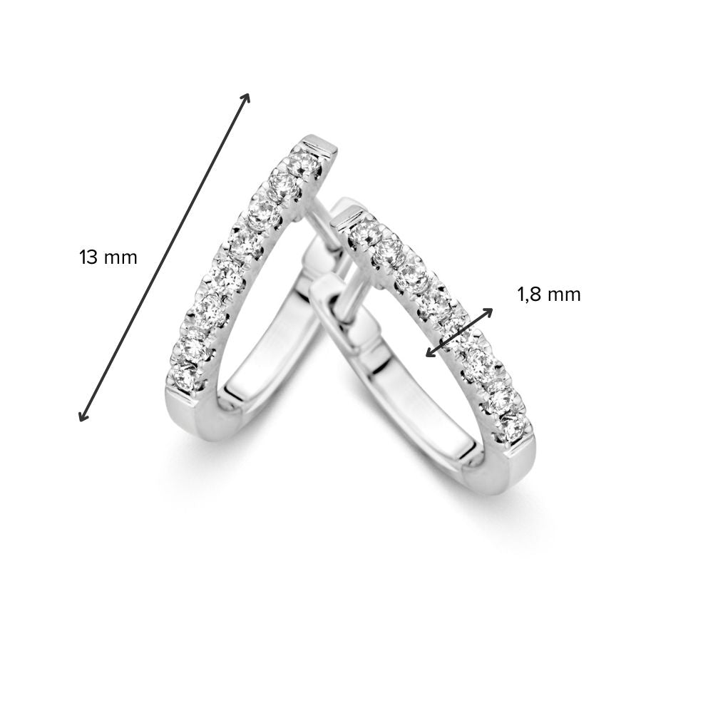 Créoles en Or Blanc avec Diamants en Sertissage Serré – Élégance en Perfection 0,21 crt.