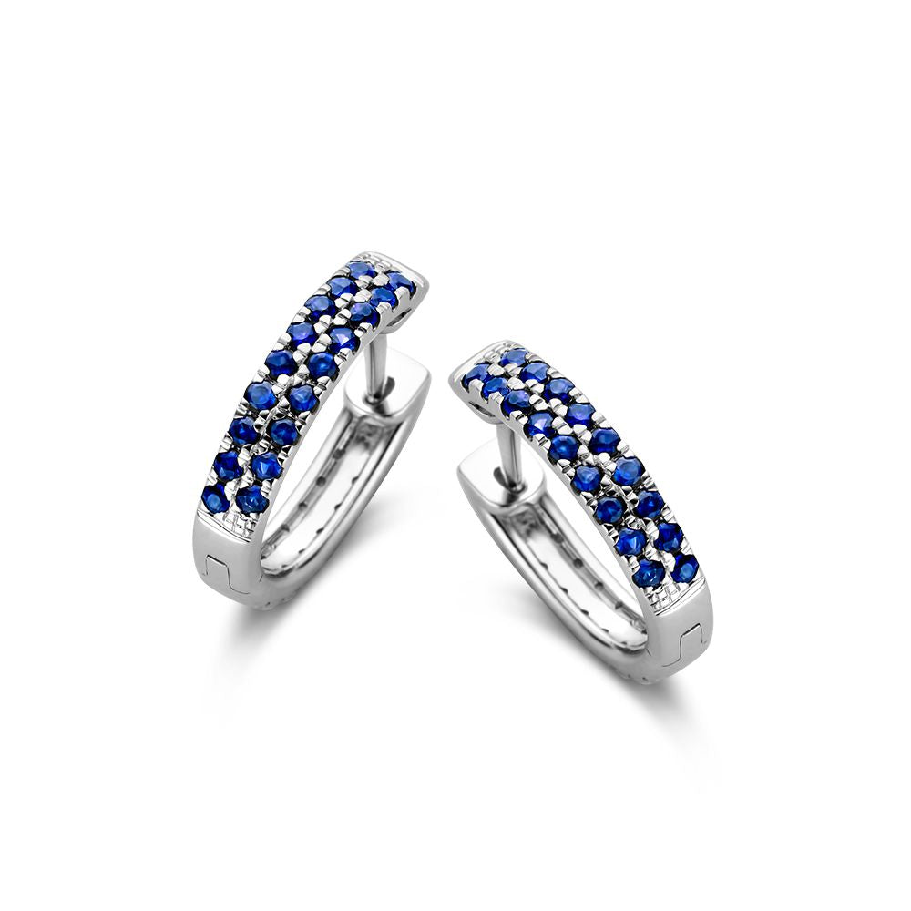Boucles d'oreilles en or blanc avec saphirs bleus et diamants, 0,40 crt, pouvant se porter de deux façons.