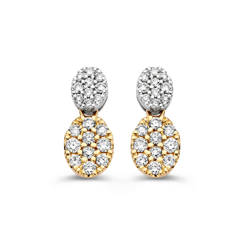 Boucles d'oreilles en or 14 carats avec design ovale pavé de diamants, 0,45 ct.