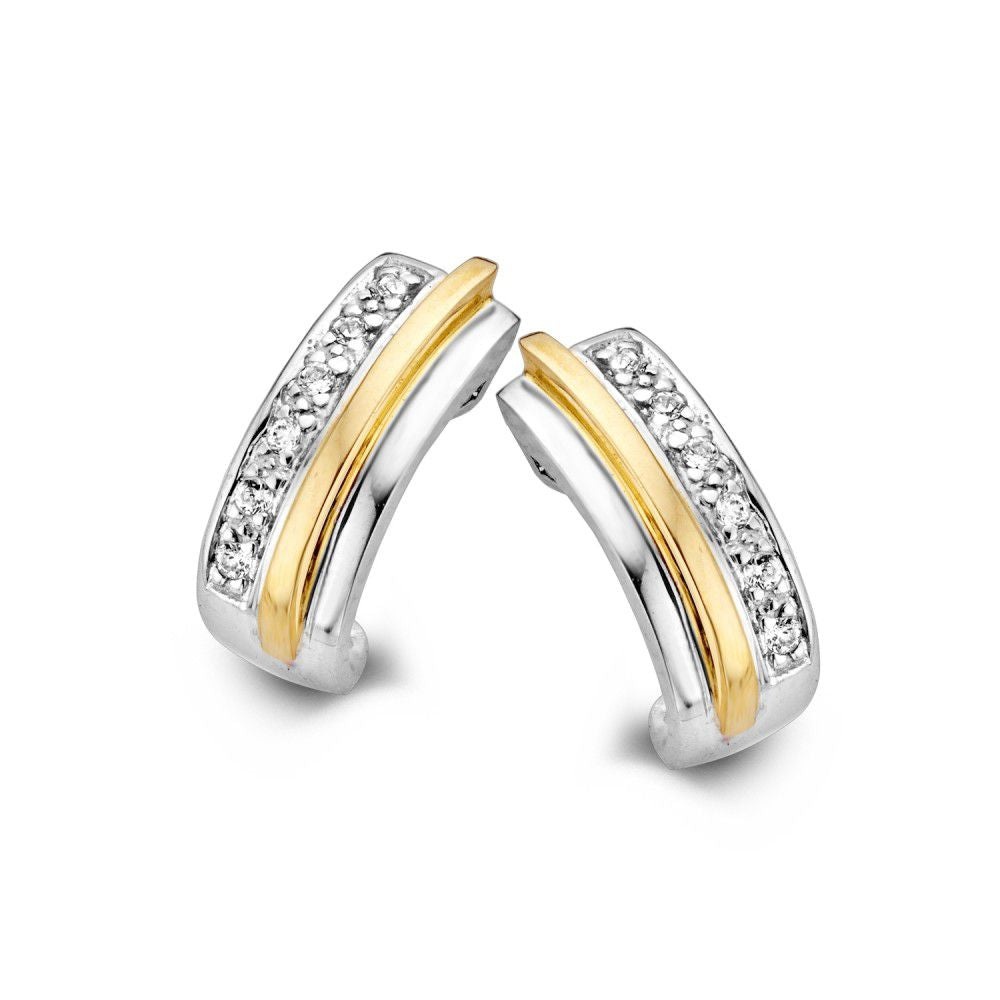 Boucles d'oreilles bicolores en or 14 carats avec des zircons, finition brillante et design moderne.
