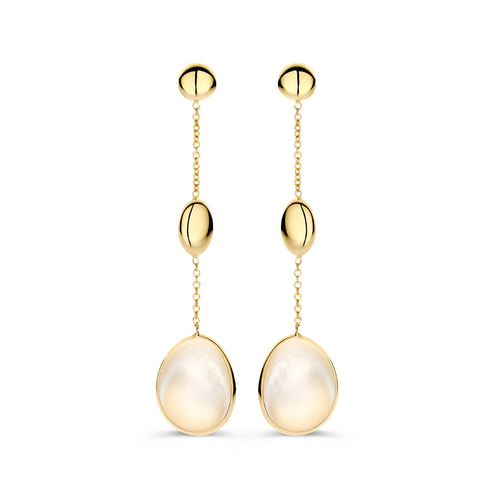 Boucles d'oreilles en or jaune 14 carats avec une forme organique et des détails en nacre.