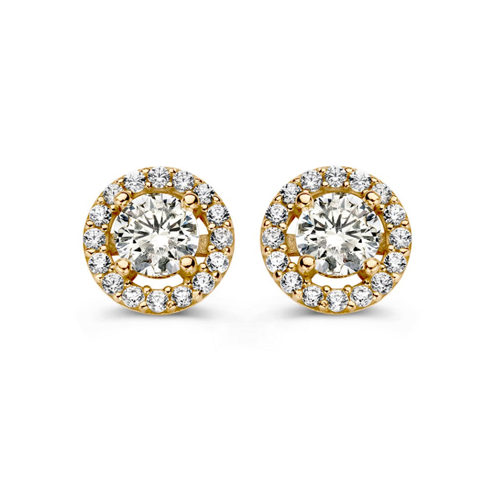 Boucles d'oreilles en or jaune avec zircons en sertissage halo, élégance intemporelle.