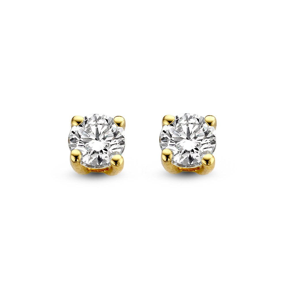 Boucles d'oreilles en or jaune avec des pierres brillantes de 0,50 carat.