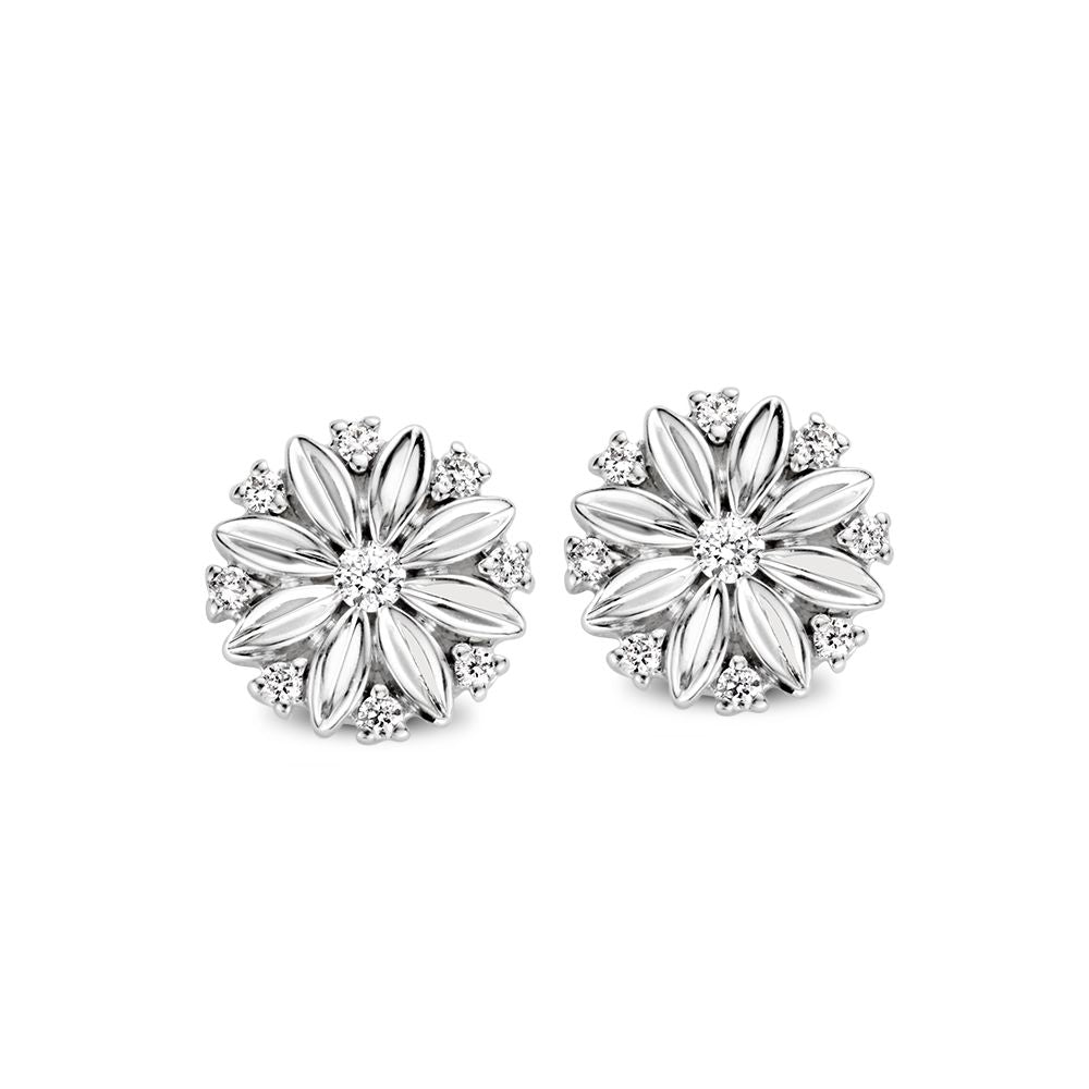Boucles d'oreilles en or blanc avec diamants, en forme de fleur, finition brillante.