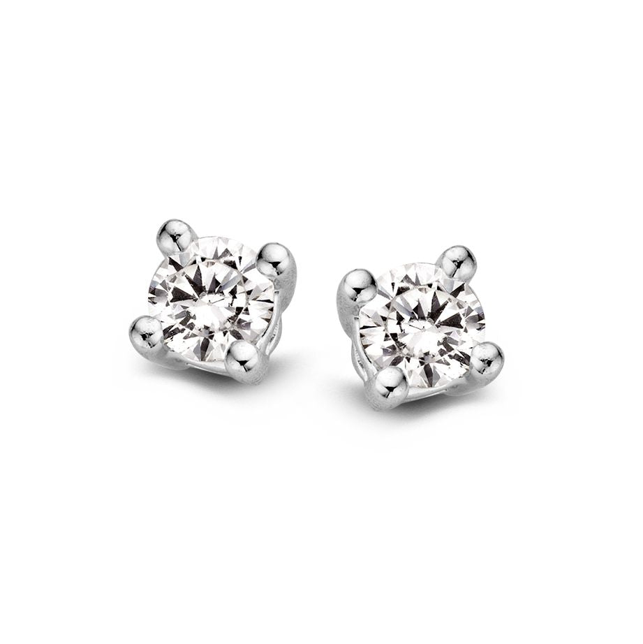 Boucles d'oreilles en or blanc avec diamants, forme brillant, total de 0,50 carat.