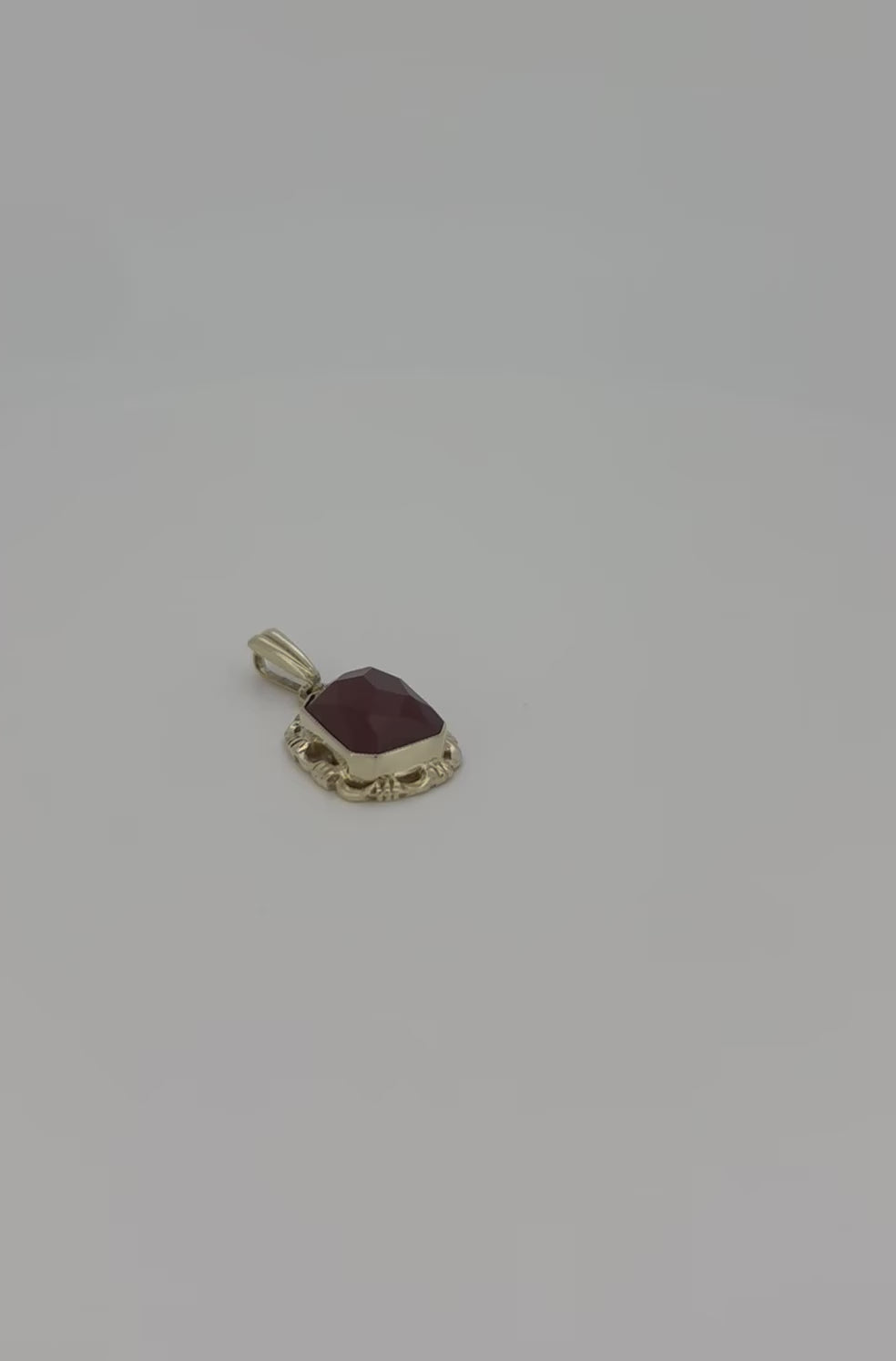 pendentif vintage en or 14k en cornaline 1.6gr