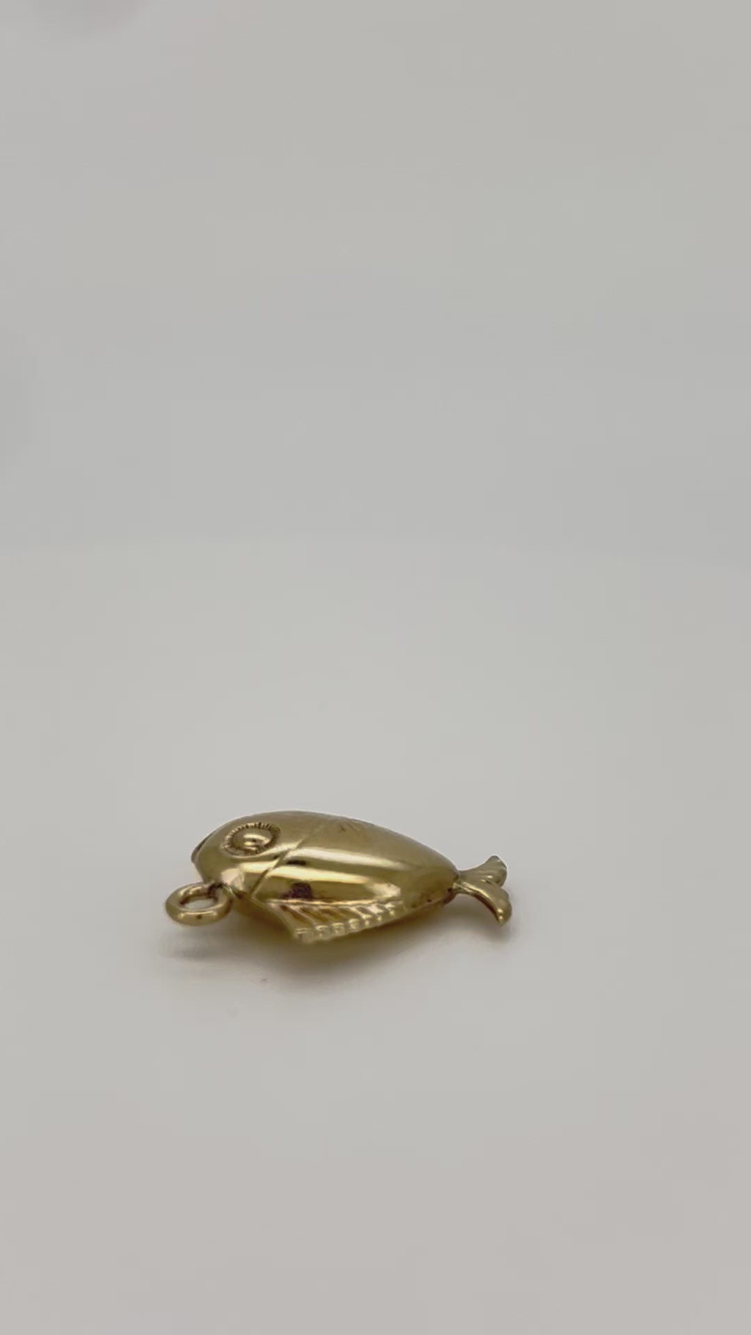 pendentif vintage en or 14k poisson 1.5gr