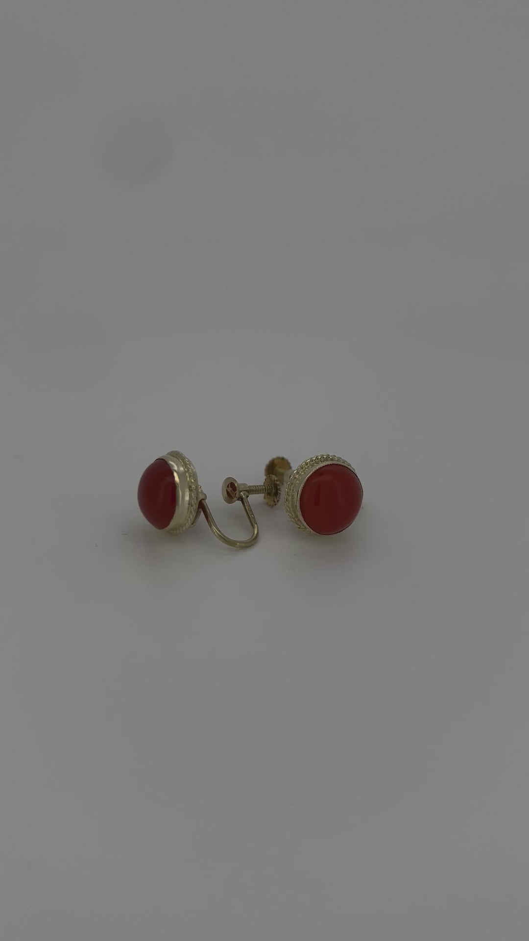 vintage gouden oorbellen 14k bloedkoraal 4.4gr