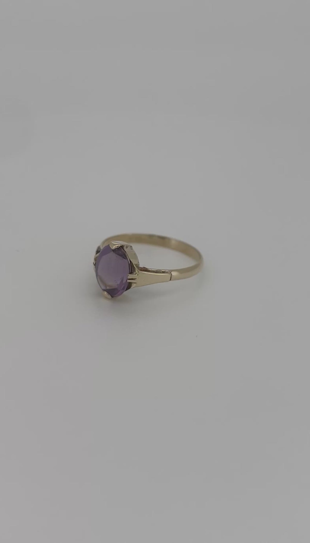 bague en or vintage 14k améthyste ovale 1.8gr