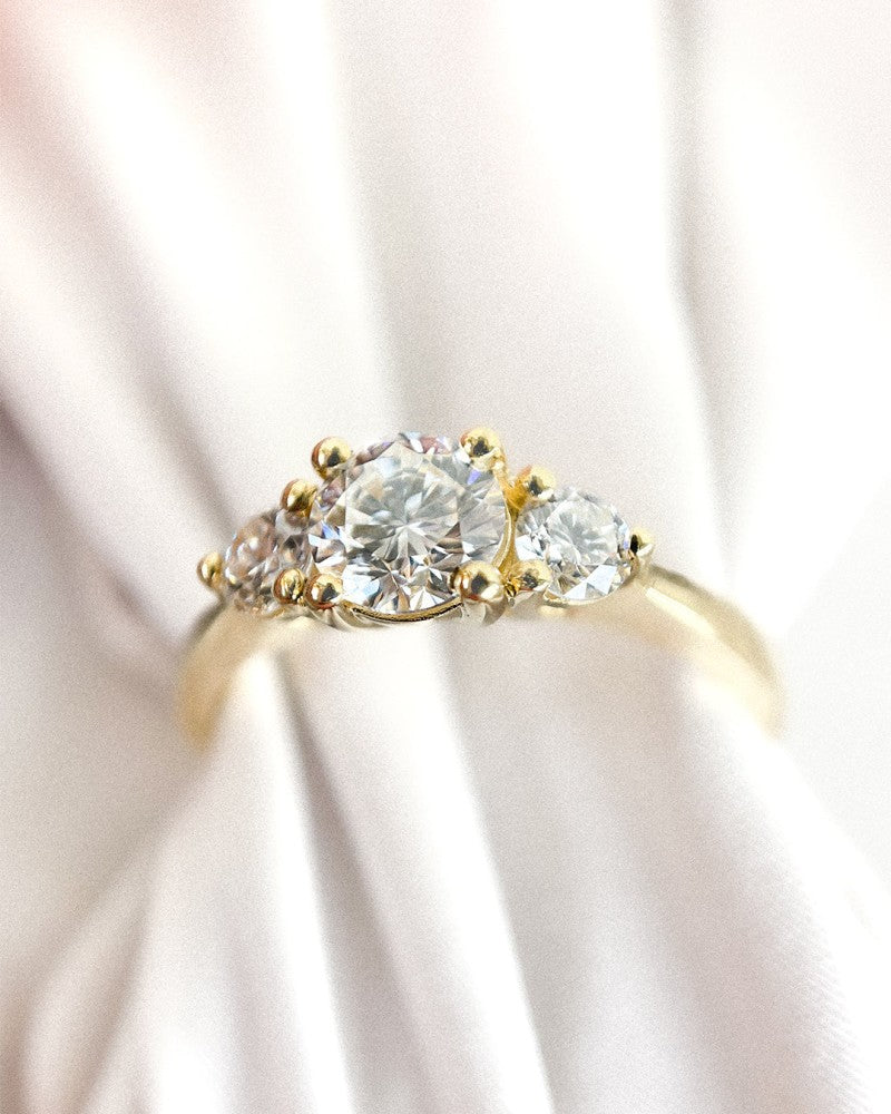 Bague Alix 0,75 crt. or jaune